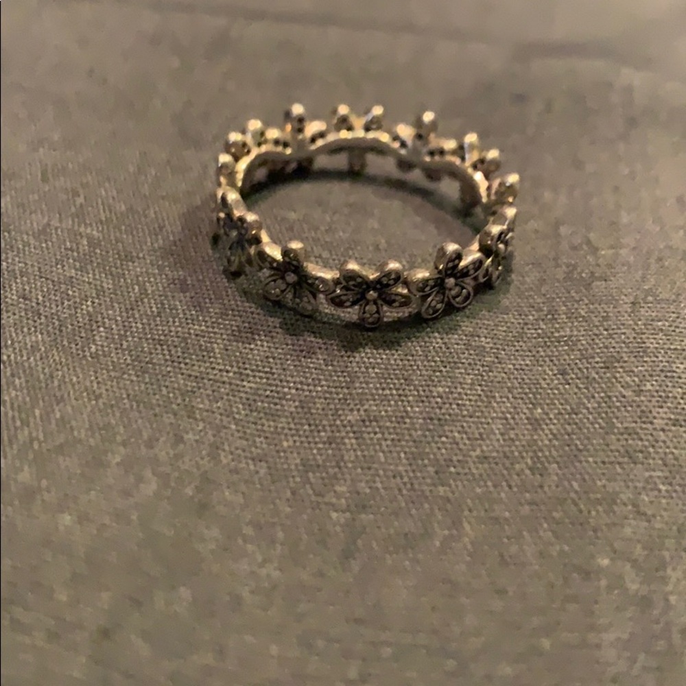 Pandora ring